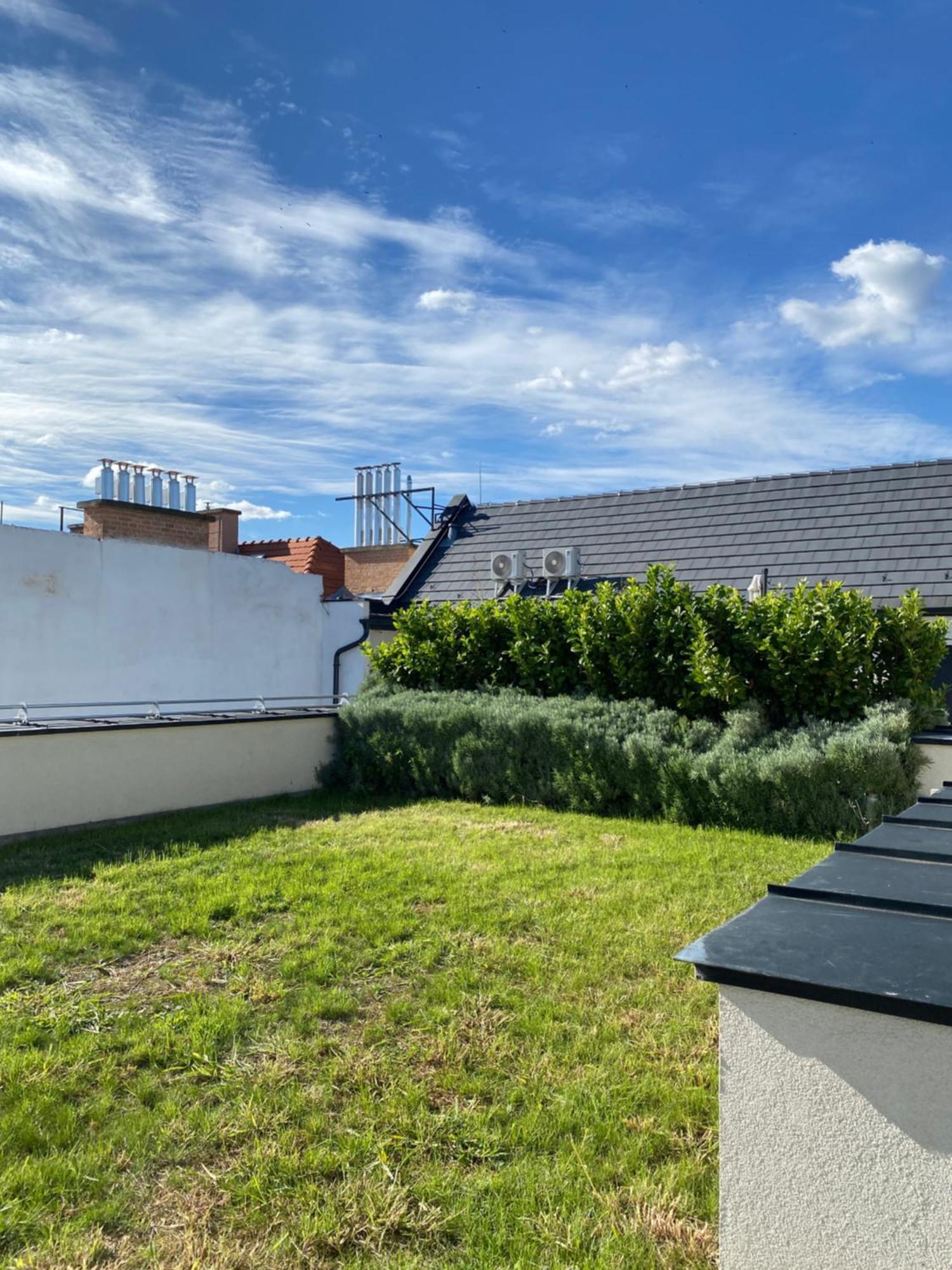 R77 Apartment Downtown - Penthouse Budapeste Exterior foto