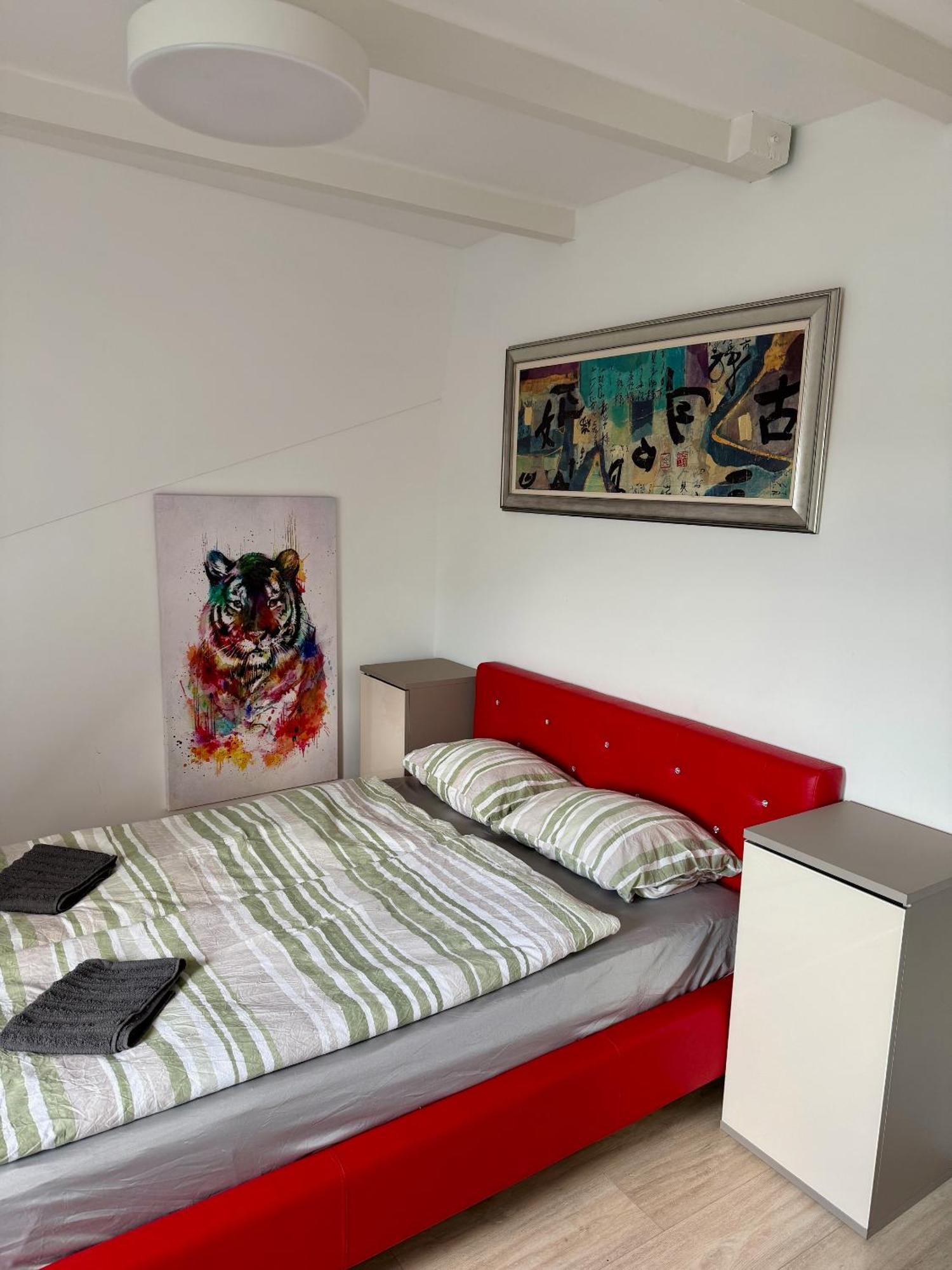 R77 Apartment Downtown - Penthouse Budapeste Exterior foto